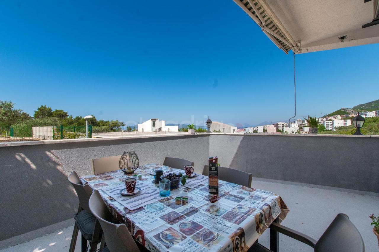 Apartment Vesna With Balcony & Free Parking Makarska Zewnętrze zdjęcie