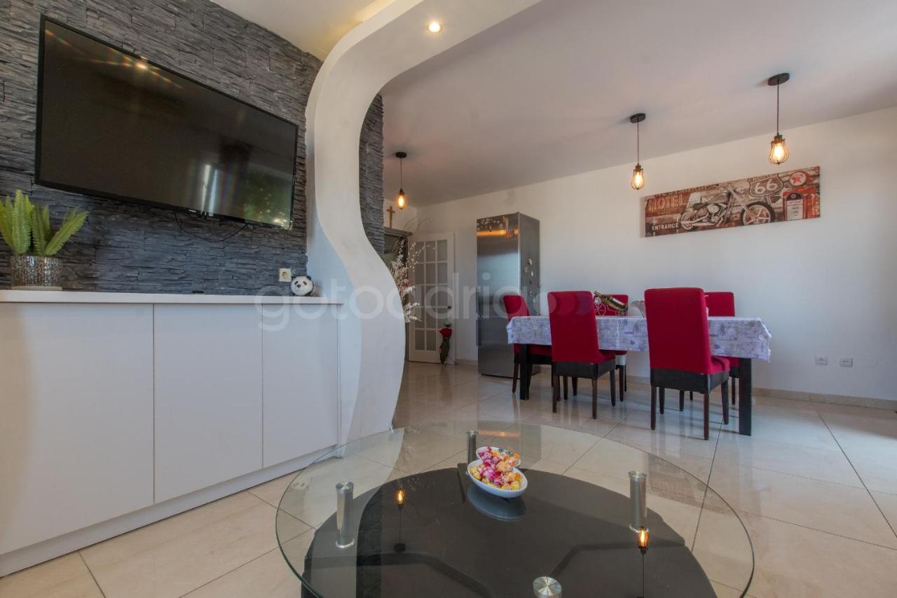 Apartment Vesna With Balcony & Free Parking Makarska Zewnętrze zdjęcie